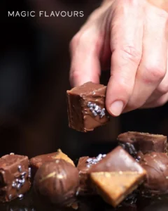 القوانين والسلامة المتعلقة بالنكهة الشوكولاتية الصناعية